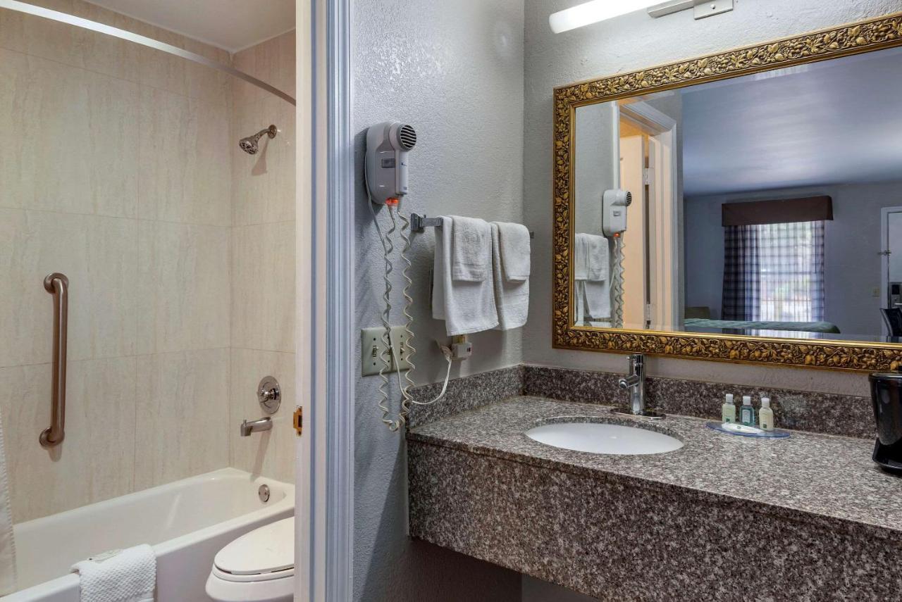 Quality Inn Covington Esterno foto