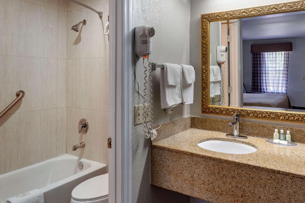 Quality Inn Covington Esterno foto